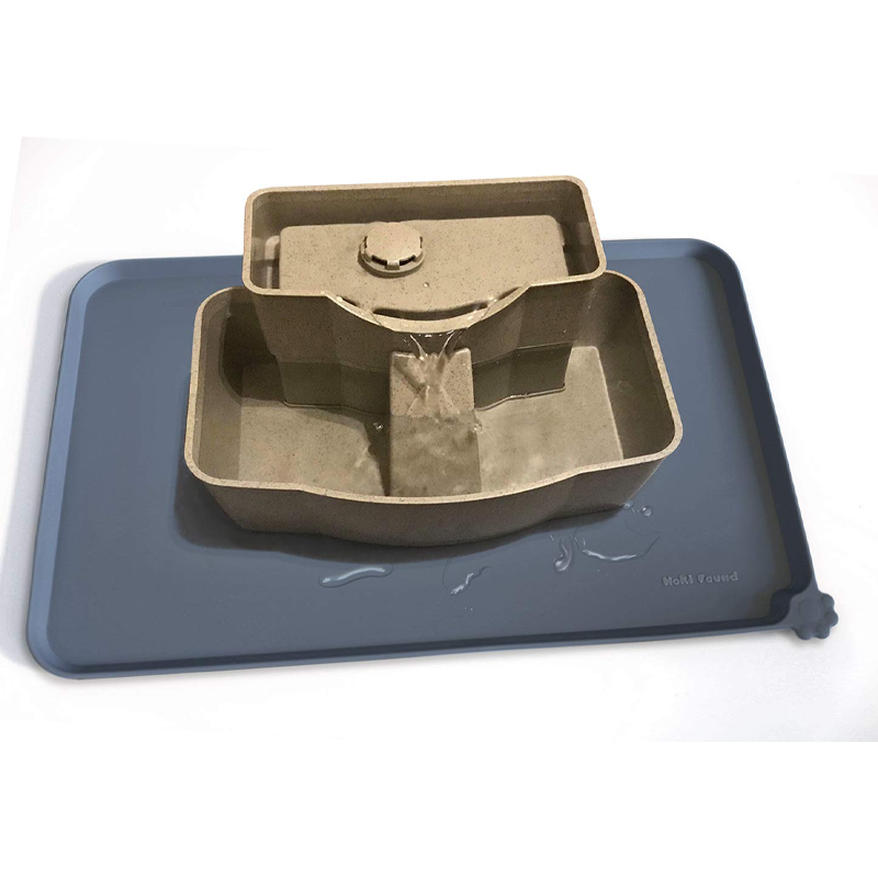 Raised Edge Silicone Pet Feeding Mat